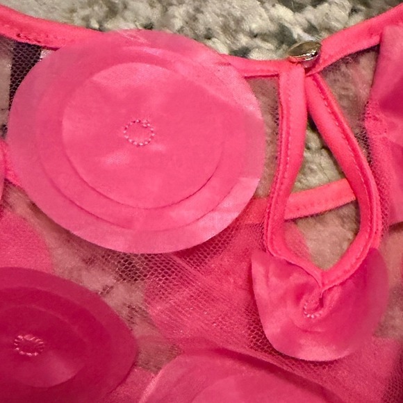 Frank Lyman Montreal Hot Pink 3D Floral Applique Mesh Top Long Sleeve Fuchsia M - Picture 8 of 11